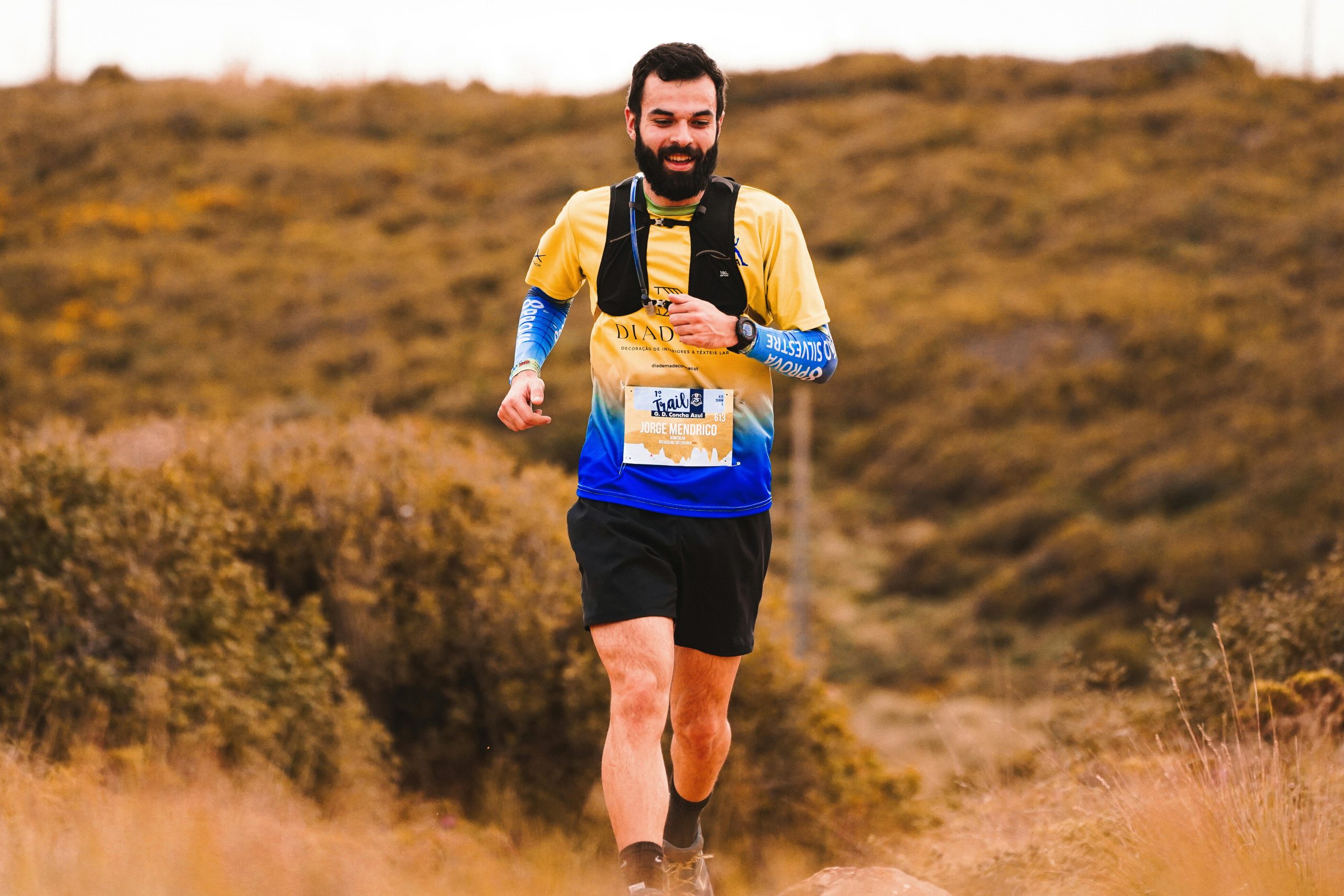 Streamlined Running Vests for Long-Distance Comfort
